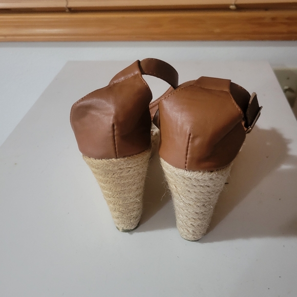 New Refresh Wedges - Picture 3 of 4